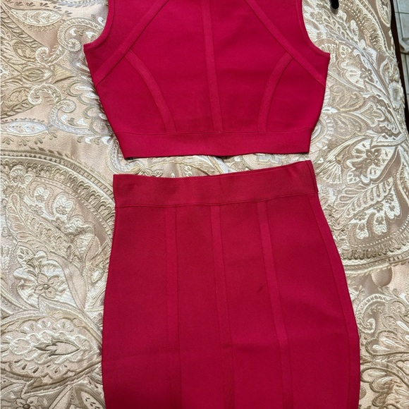 Bcbg Maxazaria Red Set. - Picture 2 of 4